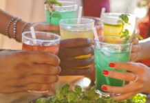 Quick And Easy Non-Alcoholic Summer Beverages To Make At Home